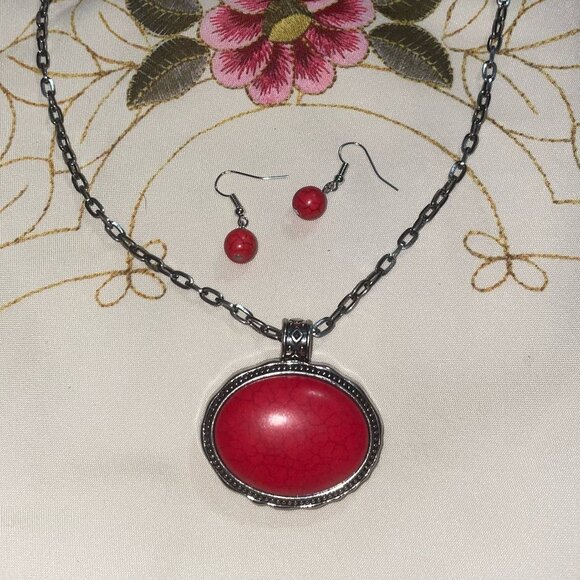 💙Red oval necklace and earring set - Picture 1 of 1